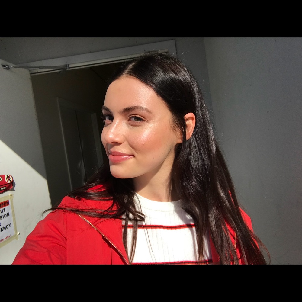 Meet your Posher, Sera